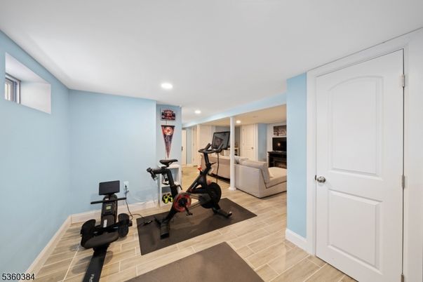 Fitness Equipment, Interior, Recessed Lighting, Wood Texture Flooring
