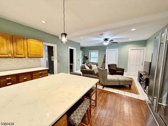 Interior, Kitchen, Living room, Pendant Lights, Recessed Lighting, Wood Texture Flooring
