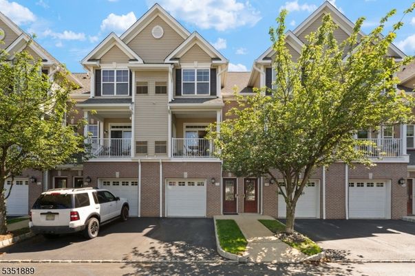 Attached, Exterior, Facade, Brick Facade, Rowhouse
