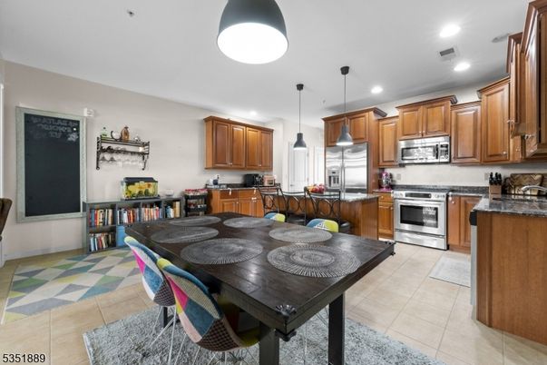 Dining room, Interior, Kitchen, Pendant Lights, Recessed Lighting, Stainless Steel Appliances