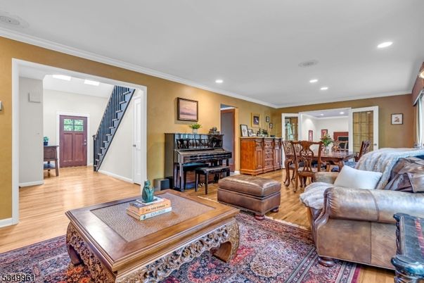 Dining room, Interior, Living room, Piano, Recessed Lighting, Wood Texture Flooring