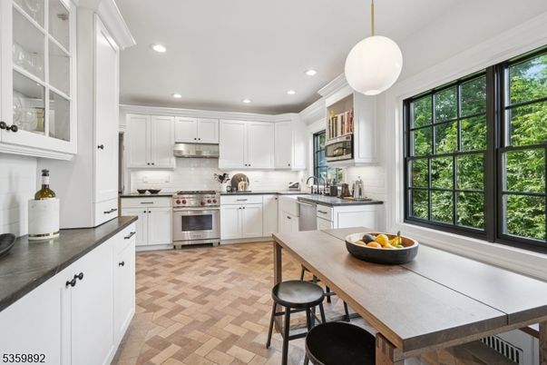 Interior, Kitchen, Pendant Lights, Recessed Lighting, Stainless Steel Appliances