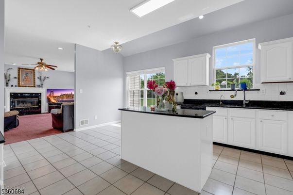 Fireplace, Interior, Kitchen, Recessed Lighting