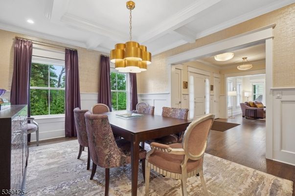 Chandelier, Dining room, Interior, Recessed Lighting, Wood Texture Flooring