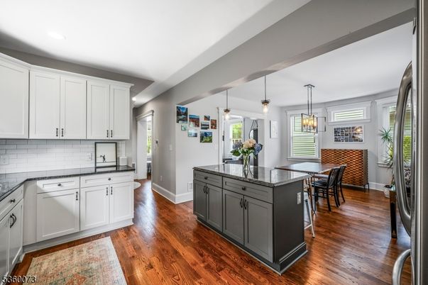 Dining room, Interior, Kitchen, Pendant Lights, Wood Texture Flooring