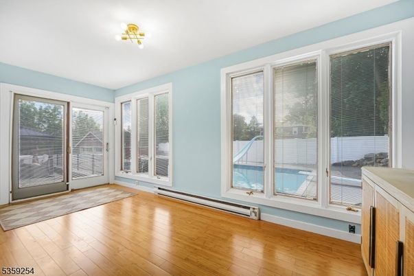 Empty room, Interior, Sun Room, Wood Texture Flooring