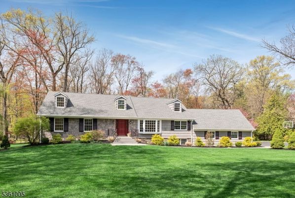 Backyard, Exterior, Facade, Cape Cod
