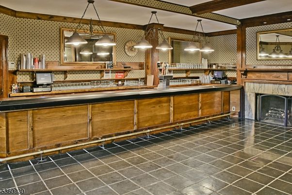 Fireplace, Interior, Kitchen, Pendant Lights
