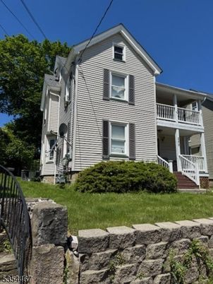 Backyard, Exterior, Facade, Queen Anne Victorian