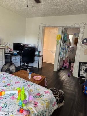 Bedroom, Home Office, Interior, Wood Texture Flooring