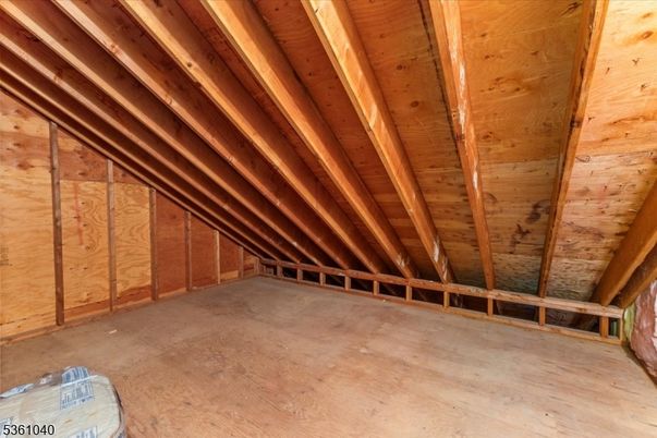 Empty room, Interior, Wooden Beams, Wooden Ceilings, Wooden Walls