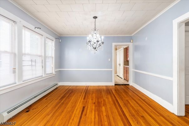 Chandelier, Empty room, Interior, Wood Texture Flooring