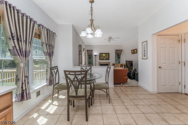 Chandelier, Dining room, Interior, Living room