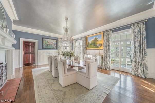 Chandelier, Dining room, Interior, Wood Texture Flooring