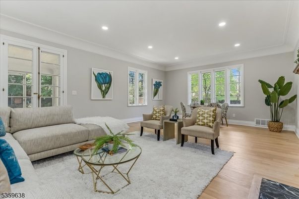 Interior, Living room, Recessed Lighting, Wood Texture Flooring