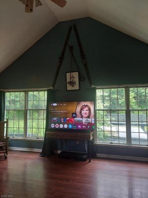Game Room, Interior, Wood Texture Flooring