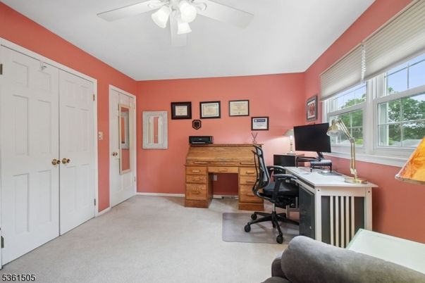 Home Office, Interior