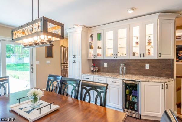 Dining room, Interior, Kitchen, Pendant Lights, Recessed Lighting, Wood Texture Flooring