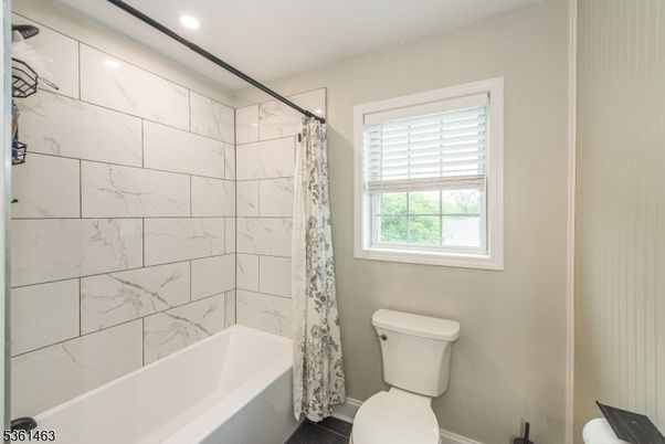 Bathroom, Interior, Marble Walls, Recessed Lighting