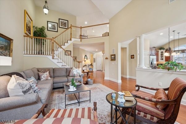Interior, Kitchen, Living room, Pendant Lights, Recessed Lighting, Wood Texture Flooring