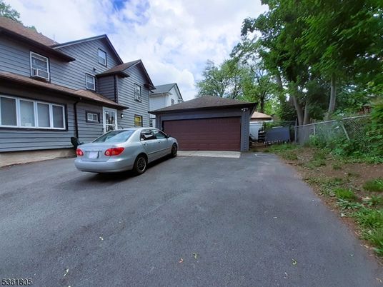 Detached Garage, Exterior
