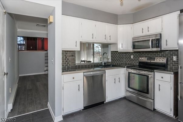 Interior, Kitchen, Stainless Steel Appliances, Wood Texture Flooring