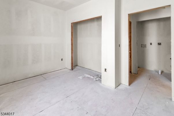 Elevator, Empty room, Interior