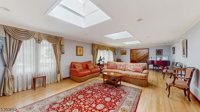 Interior, Living room, Piano, Recessed Lighting, Wood Texture Flooring