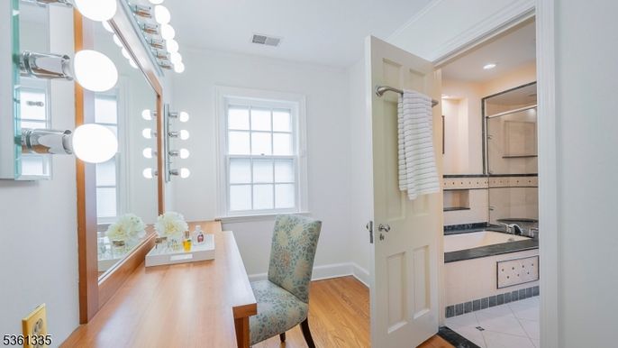 Bathroom, Interior, Recessed Lighting, Wood Texture Flooring