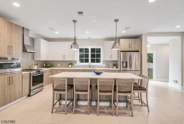 Interior, Kitchen, Pendant Lights, Recessed Lighting, Stainless Steel Appliances