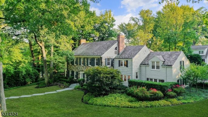 Backyard, Exterior, Facade, Cape Cod