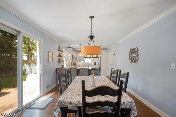 Dining room, Interior, Kitchen, Pendant Lights, Wood Texture Flooring