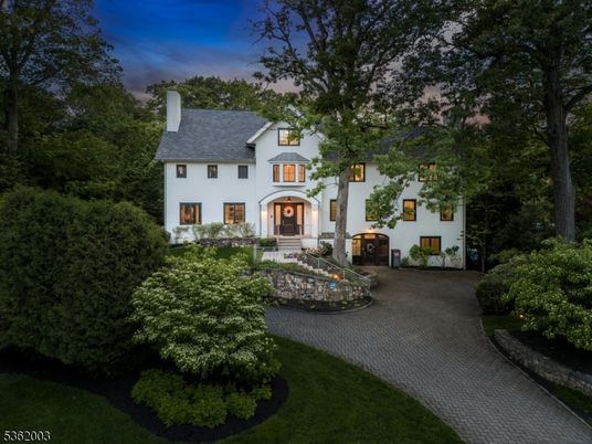 Backyard, Exterior, Facade, French Provincial
