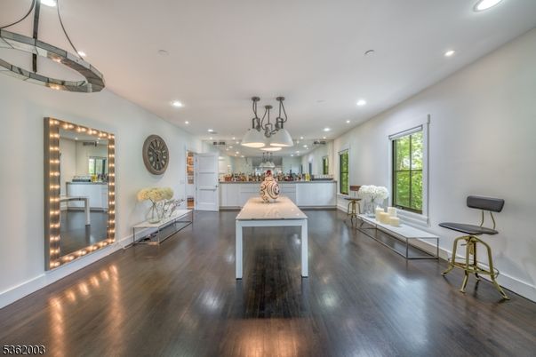 Interior, Pendant Lights, Recessed Lighting, Wood Texture Flooring