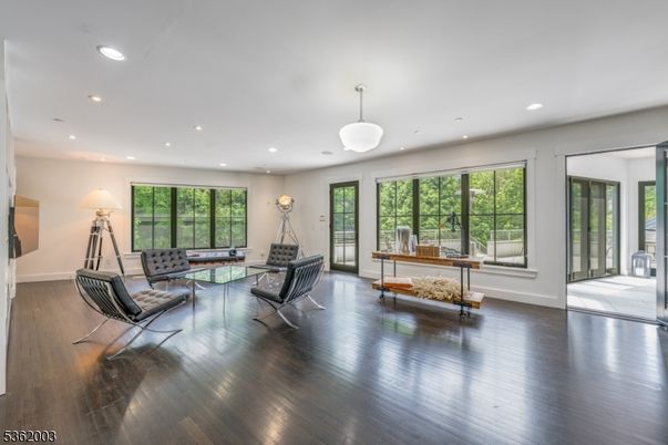 Interior, Pendant Lights, Recessed Lighting, Wood Texture Flooring