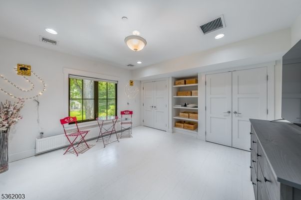 Dining room, Interior, Recessed Lighting