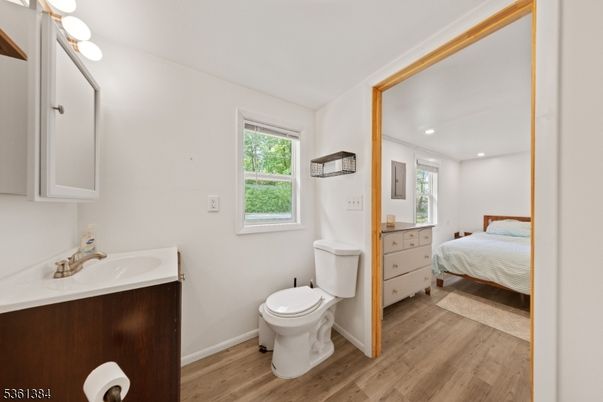 Bathroom, Bedroom, Interior, Recessed Lighting, Wood Texture Flooring