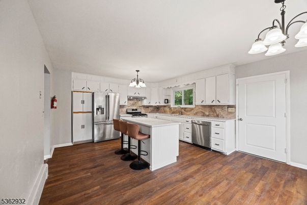 Chandelier, Interior, Kitchen, Stainless Steel Appliances, Wood Texture Flooring