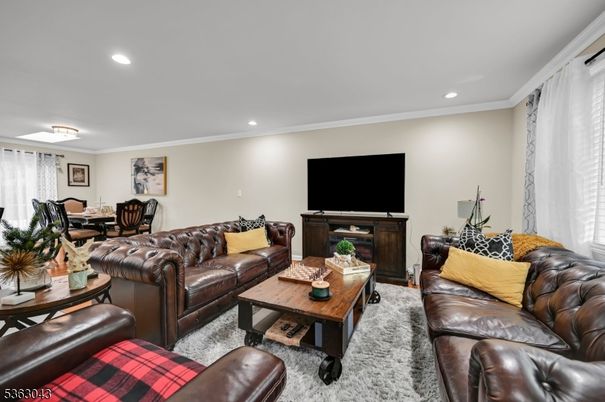 Dining room, Interior, Living room, Recessed Lighting