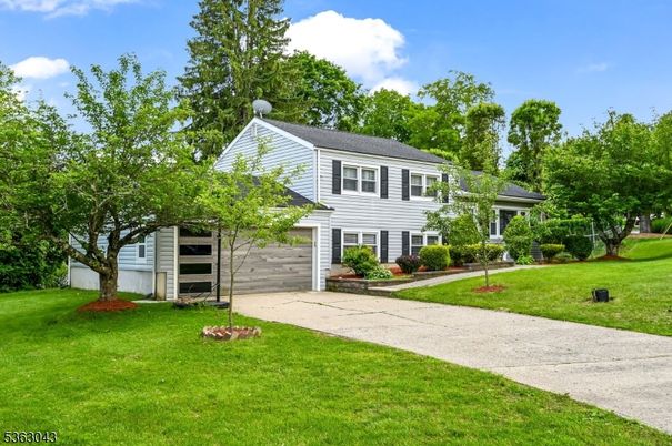 Attached, Backyard, Exterior, Facade, Georgian
