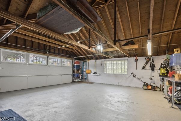 Garage, Interior, Wooden Beams, Wooden Ceilings