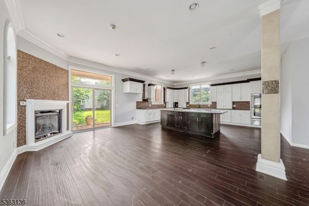 Fireplace, Interior, Kitchen, Recessed Lighting, Wood Texture Flooring