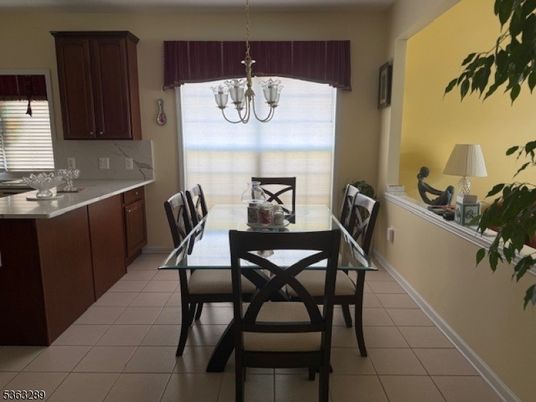 Chandelier, Dining room, Interior