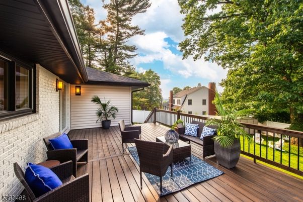 Exterior, Wood Texture Flooring