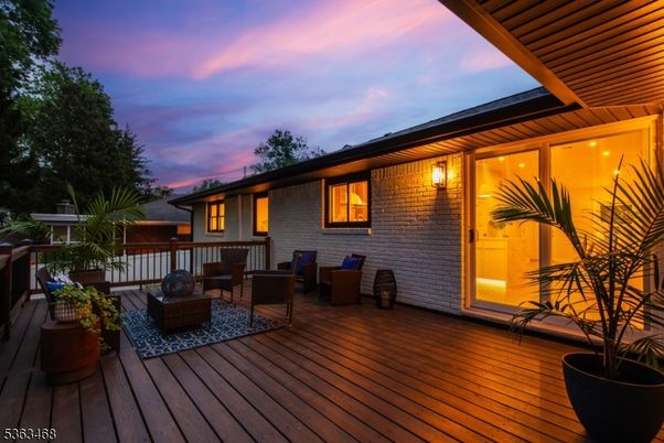 Exterior, Wood Texture Flooring