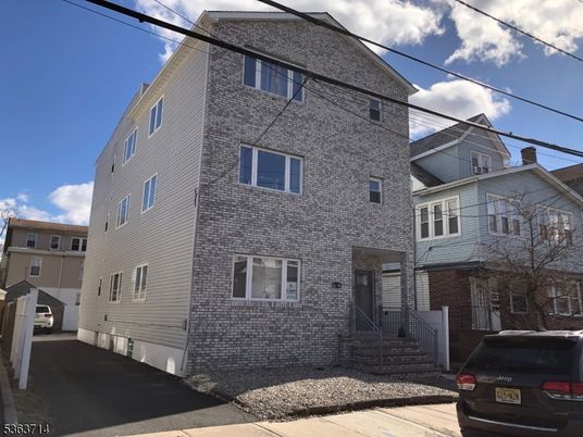 Exterior, Facade, Brick Facade, Rowhouse