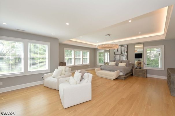 Interior, Living room, Pendant Lights, Recessed Lighting, Wood Texture Flooring