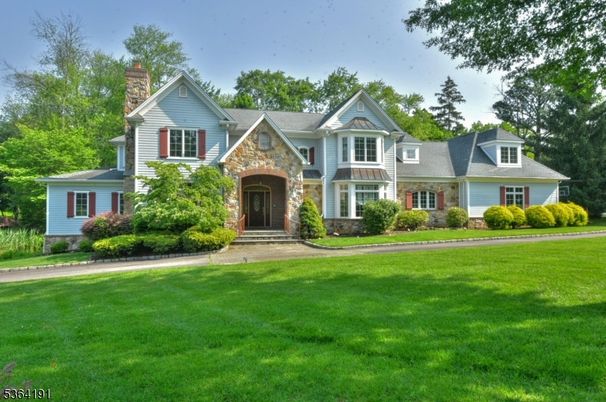 Backyard, Exterior, Facade, Queen Anne Victorian