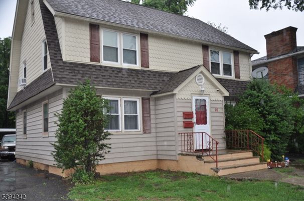 Exterior, Facade, Cape Cod