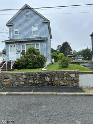 Exterior, Facade, American Craftsman